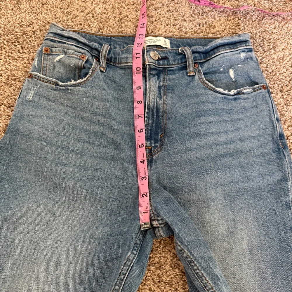 Abercrombie & Fitch Ankle Straight Ultra High Rise Distressed Jeans 29 8 Denim